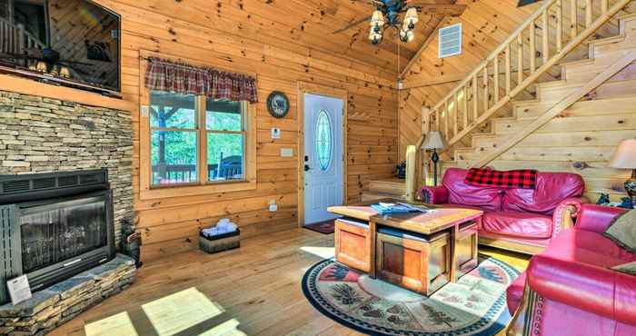 Lainnya Bryson City Cabin Rental w/ Hot Tub!