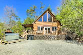 Others 4 Bryson City Cabin Rental w/ Hot Tub!