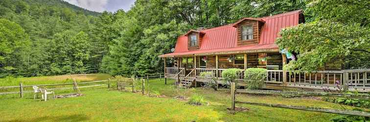 Lain-lain Scenic Creekside Cabin w/ Wraparound Porch!