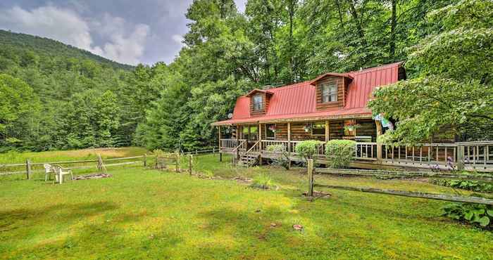 Lain-lain Scenic Creekside Cabin w/ Wraparound Porch!