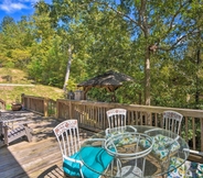 Others 2 Lovely Lake Hartwell Retreat: Dock, Deck & Grill!