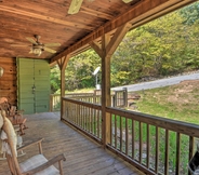 Others 4 Lovely Lake Hartwell Retreat: Dock, Deck & Grill!