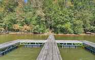 Others 5 Lovely Lake Hartwell Retreat: Dock, Deck & Grill!