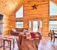 อื่นๆ 5 Cozy Murphy Cabin Rental w/ Mountain Views!