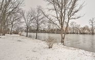 Lain-lain 6 Belvidere Getaway on Kishwaukee River!