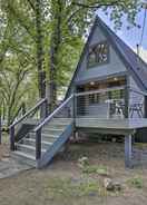 Imej utama Lake Pepin Cottage w/ Decks + Private Beach!