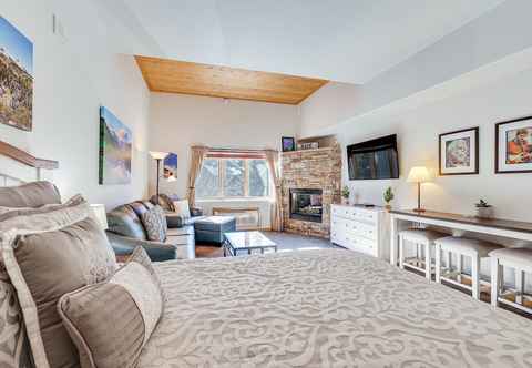 Others Keystone Studio w/ Hot Tub; Walk to Ski Lifts!