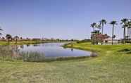 Others 7 Condo on Golf Course - 10 Mi to South Padre Island