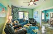 Lainnya 4 Quaint Galveston Home in Central Location!