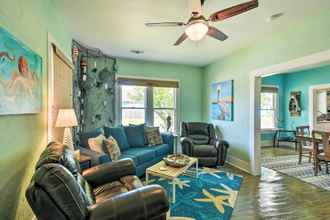 Lainnya 4 Quaint Galveston Home in Central Location!