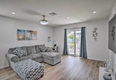 Others 3 Hot Tub & Fenced Yard: Home in Sebring