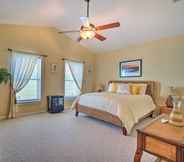 อื่นๆ 3 Oceanfront Oasis in Cedar Key w/ 2 Balconies!