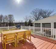 Others 2 Massachusetts Vacation Rental w/ Deck