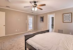 其他 7 Grand Prairie Home w/ Fire Pit ~ 5 Mi to Stadiums!