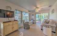 Others 4 Sunny Home in Yankeetown w/ Lanai & Backyard!