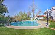 Lainnya 6 'the Castle' Hacienda Heights Home w/ Patio & Pool