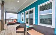 Lainnya 4 Vibrant House w/ Boat Launch, Walk to Beach!