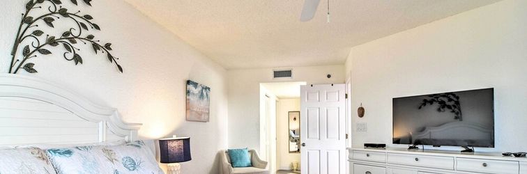 Lainnya Indian Shores Condo w/ Pool + Sunset Beach View!
