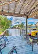 Imej utama Waterfront Home w/ Dock, Kayaks, Pool + More!