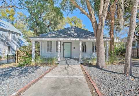 Others Charming 100-year-old Home < 1 Mi to Downtown