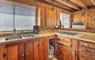 อื่นๆ 3 Quiet Big Bear City Cabin w/ Loft: 5 Mi to Village