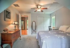 Others 5 Cape Cod Home w/ Deck ~ 3 Mi to Beaches