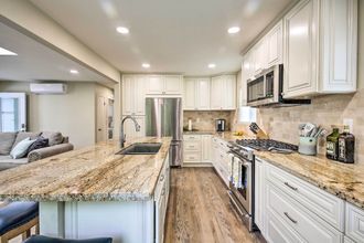 Others 4 Coastal Carlsbad Home: 1 Mi to Beach & Downtown