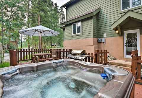 Others Spacious Breck Townhome - Walk to Ski Shuttle