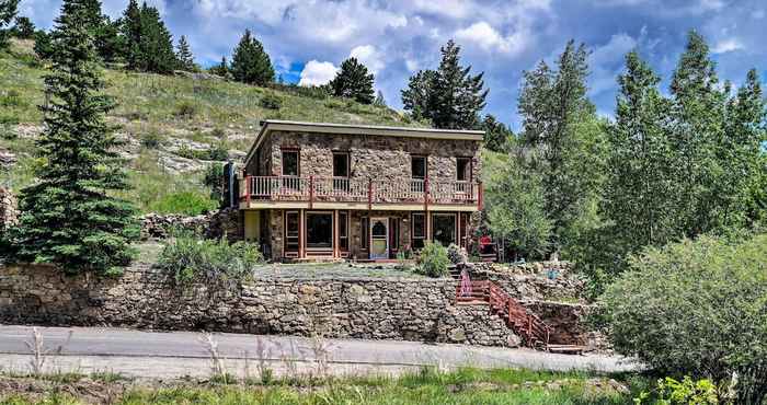 Others Cozy Home W/deck & Mountain Views, Walk to Casinos