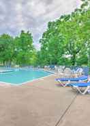 ภาพหลัก Lake of the Ozarks Waterfront Condo: Seasonal Pool