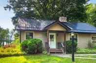 Lainnya Custom-built Lakefront Cottage - Newly Remodeled!