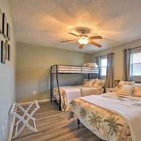 Interior 1 Indian Shores Townhome w/ Pool Access & Kayaks!, Suncoast Seabird Sanctuary Hotels