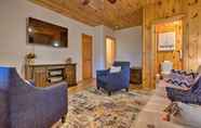 Lainnya 6 Log Cabin w/ Deck & Fireplace: Walk to Lake/trails