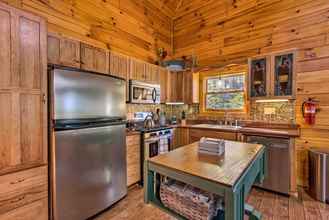 Lainnya 4 Log Cabin w/ Deck & Fireplace: Walk to Lake/trails