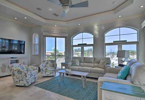 Others Townhome Located 200 Steps to a Locals-only Beach!