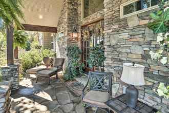 Others 4 Upscale Mountain Escape w/ View, 10 Mi to Dwtn!