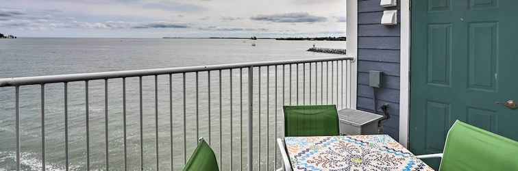 Others Resort-style Condo With Lake-view Balcony!