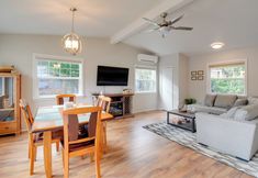 其他 4 Port Angeles Abode w/ Yard & Guest House!