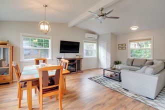 其他 4 Port Angeles Abode w/ Yard & Guest House!