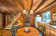 Lain-lain 4 Rustic Sequim Cabin w/ Fire Pit & Forested Views!