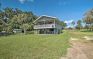 Others 6 Peaceful Dunnellon River Abode w/ Balcony & Docks!