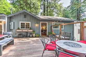 Others 4 Redwoods Cabin w/ Hot Tub: Walk to Russian River!