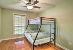 Others 5 Hot Tub, Pool, & Fire Pit: Gorgeous Hutto Home