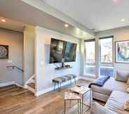 Others 6 Denver Townhome w/ Rooftop Deck: Walk to Mile High