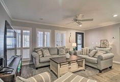 Others 2 Elegant FL Condo w/ Pool: Walk to Madeira Beach!