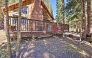 Lainnya 5 Alma 'cloud 9 Cabin' w/ Fireplace & Wooded Views!