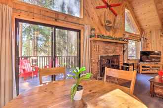 Lainnya 4 Alma 'cloud 9 Cabin' w/ Fireplace & Wooded Views!