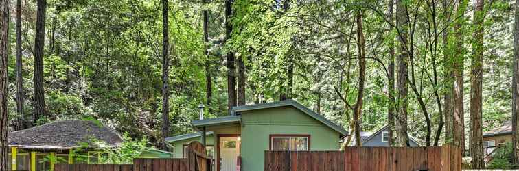 Lainnya Quiet Cottage w/ Redwood Forest Views & Deck!