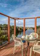 Primary image Shore Delight: Waldport Home + Deck, Walk to Beach