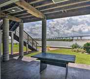 Others 3 Secluded Seabrook Waterfront Home w/ Patio!